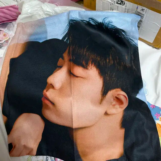 샤오진 쿠션