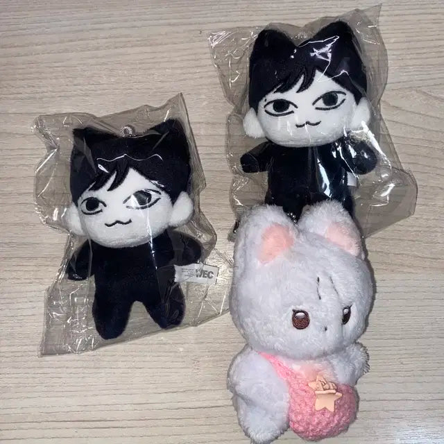 더보이즈 인형 10cm 마물쭈 차니냥