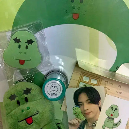 오메가엑스 인형