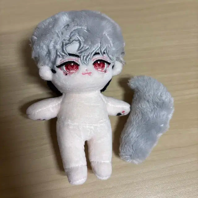 플레이브 와늑이 은호 옷 두벌 포함