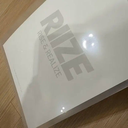 라이즈 앤톤 포스트카드 + 홀로그램 포카