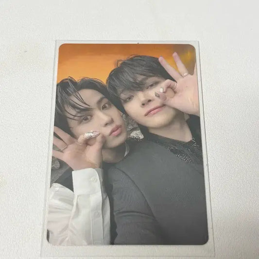 앤팀 타키 니콜라스 포카