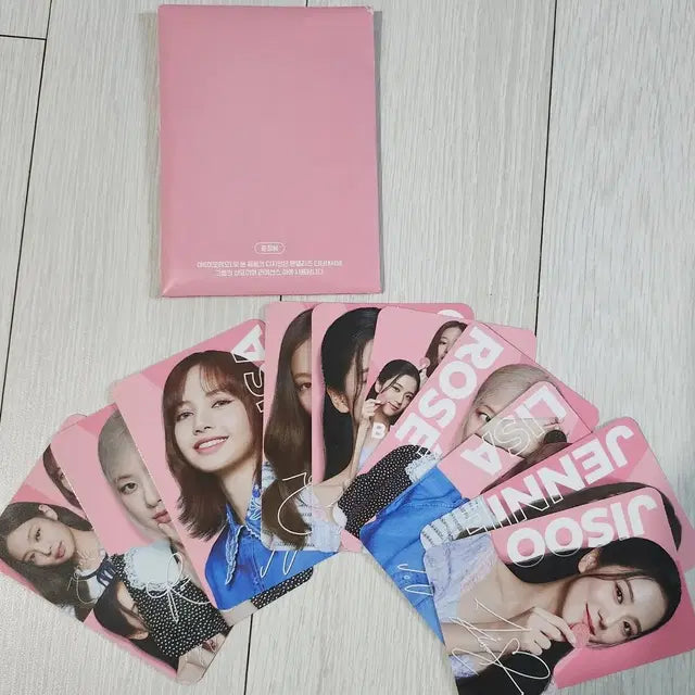 엔시티, 샤이니, 블랙핑크, 워너원 포카, 공굿 판매