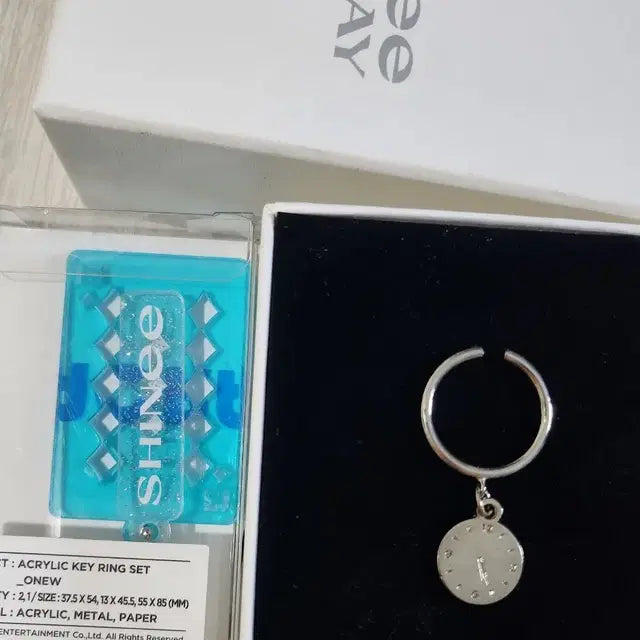 엔시티, 샤이니, 블랙핑크, 워너원 포카, 공굿 판매