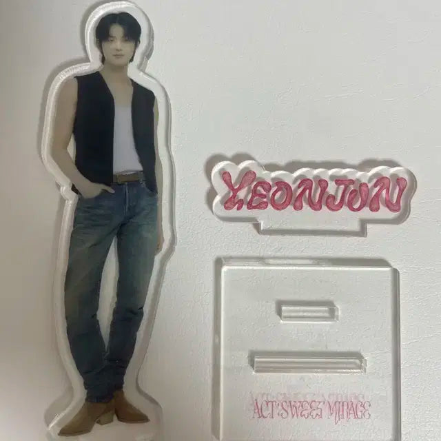 투바투 연준 아크릴 스탠드