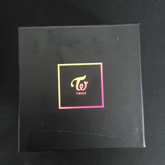 2017 TWICE Jewelry Collection 모모 탄생석 은팔찌