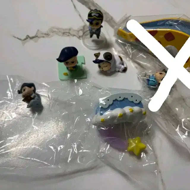 짱구 피규어 팝니다