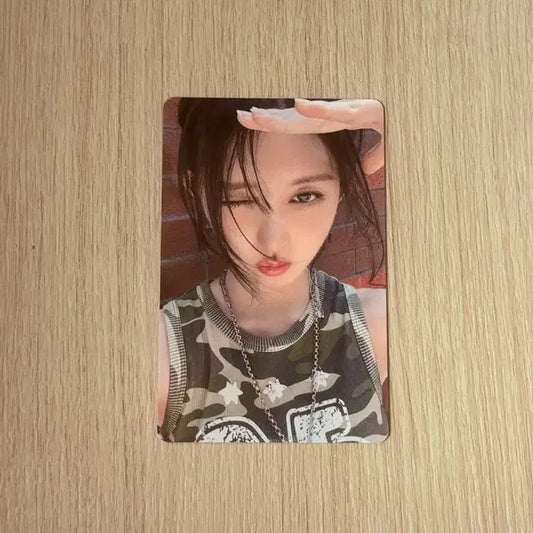 ive 아이브 bealright 비얼라잇 가을 타워레코드 럭드 포카