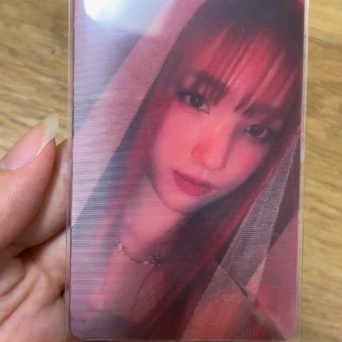 유니스 방윤하 포카