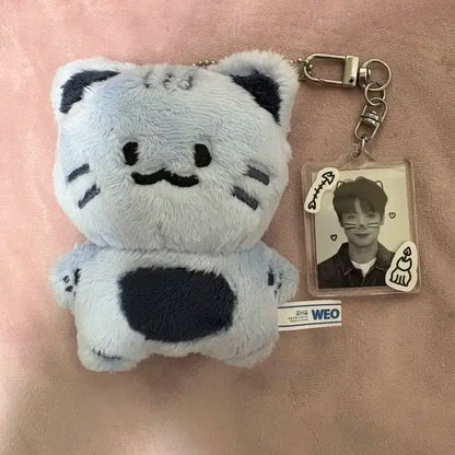 더보이즈 영훈 잡지, 주연 인형, 플랫폼 앨범 판매 양도