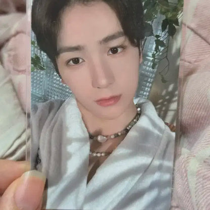 더보이즈 현재 스릴라이드 미공포 마뮤테 포카 샤워가운