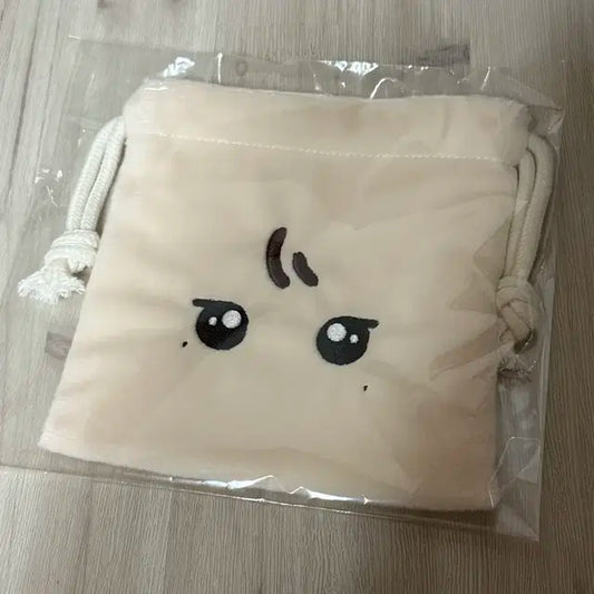장하오 파우치 제베원 제로베이스원
