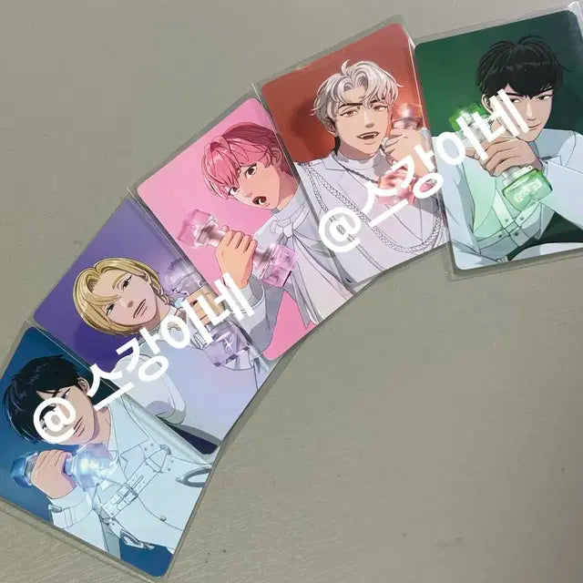 플레이브 응원봉 포카 전멤