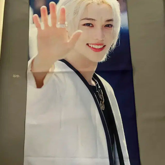 필릭스 오버힛 슬로건 판매