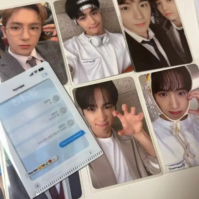 더보이즈 포카 뱃지 포스터 스티커 아크릴스탠드 띠부씰 등 굿즈