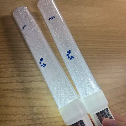 투어스 1집 스파클링블루 임시응원봉 판매