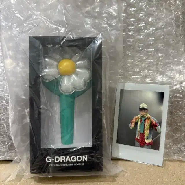 정품미개봉새상품) 지드래곤 미니 라이트키링 지드래곤키링 데이지봉키링