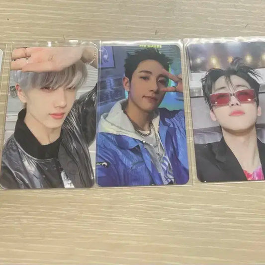 지성,런쥔,재민 포카