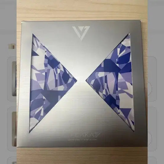 1st Mini Album 17 CARAT (구성품 다 있어요)