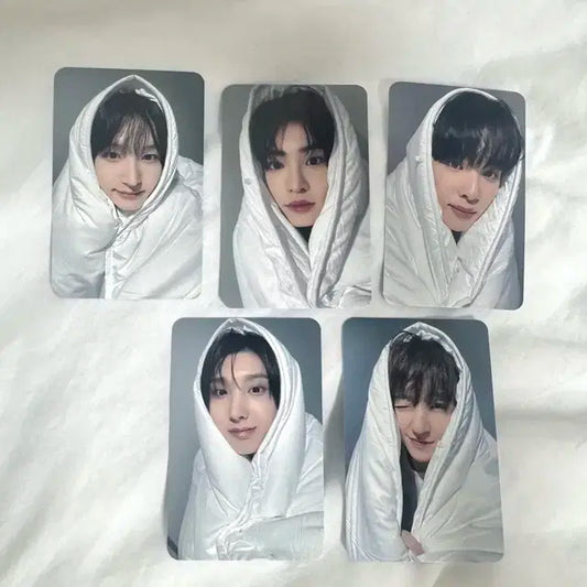 킥플립 이불 포카