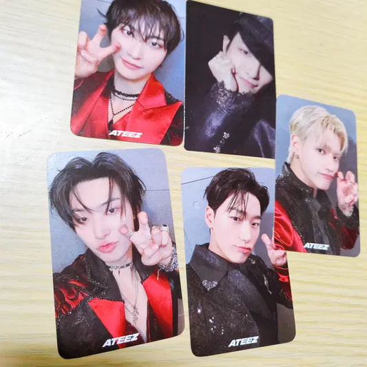 에이티즈 포카 홍중 우영 최산 민기 성화 에이티니존, 아우어