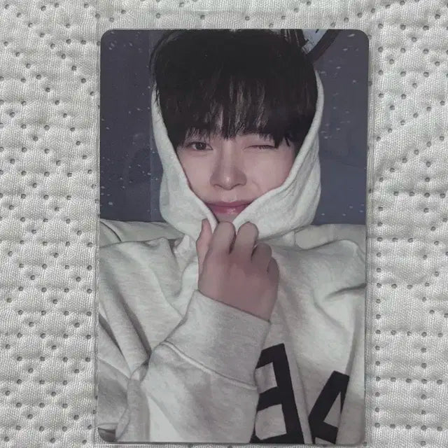 제로베이스원 제베원 성한빈 포카