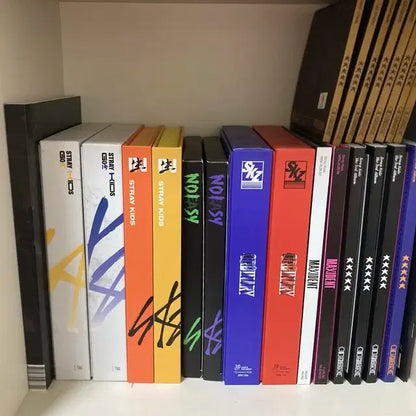 스트레이키즈 앨범 24권 일괄 판매