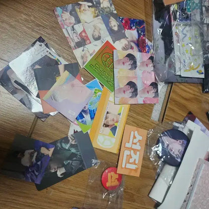 BTS굿즈 판매합니다 (마지막사진 서비스)