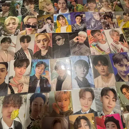 세븐틴 포카 급처합니다 개당,일괄,랜박 다 가능합니다 제발 와주세요