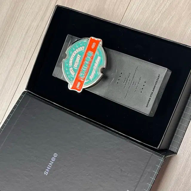샤이니 11주년 트로피
