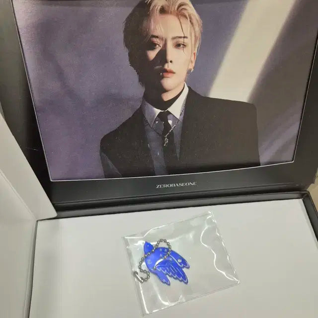 제로베이스원 멜팅포인트 개봉 앨범