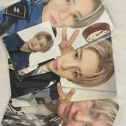 보이넥스트도어 이한 원도어 키트 경찰 증사 포카 콜렉트북 포카