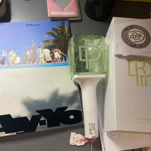 NCT DREAM 공식 응원봉 + 앨범