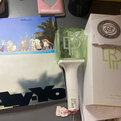 NCT DREAM 공식 응원봉 + 앨범