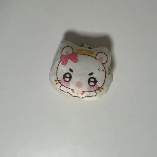 뉴진스 혜인 전시회 쿠션 키링 슬로건
