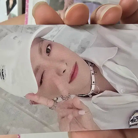 the world ep.2 : outlaw 에이티즈 홍중 포카