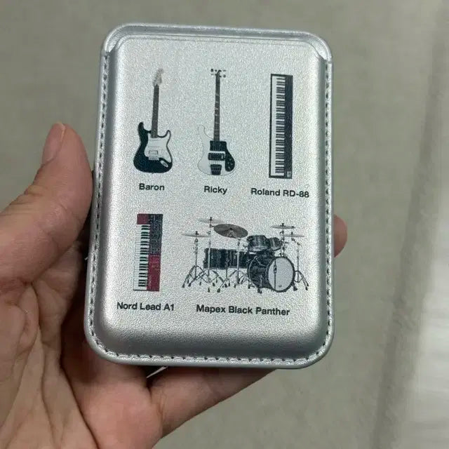 데이식스 악기 맥세이프 카드지갑