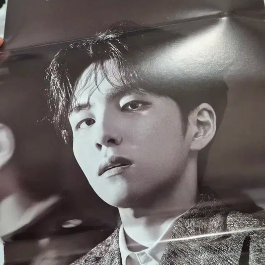 데이식스 The Demon 포스터 원필
