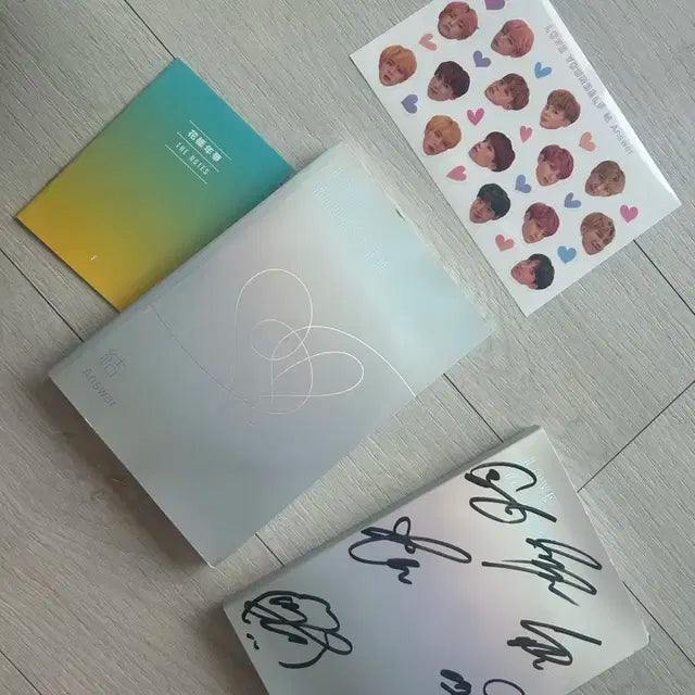 방탄소년단 친필싸인 포카 없음 나머지 다 있음 bts