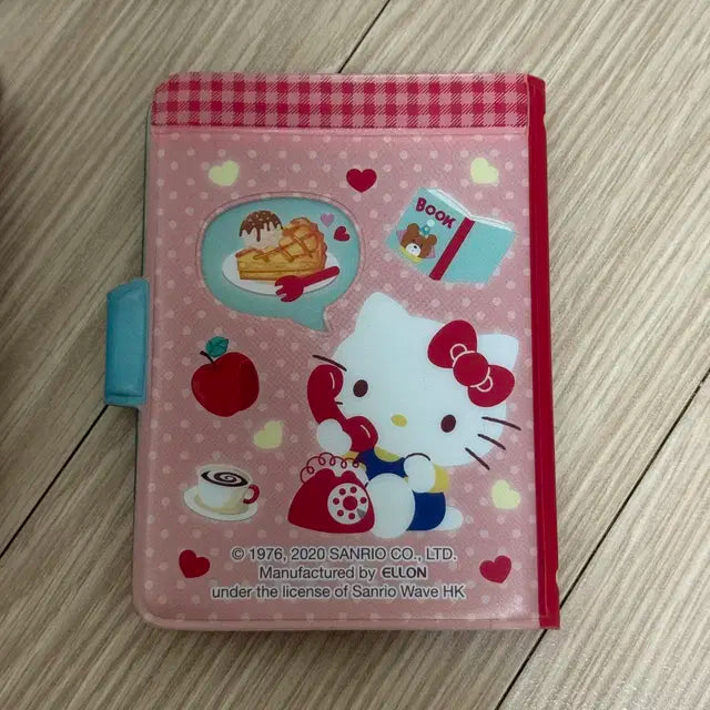 결혼북 포카바인더 키티 콜렉트북 피스키님 포카대지