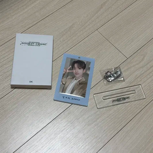 2024 캐럿랜드 도겸 아크릴스탠드 판매해요