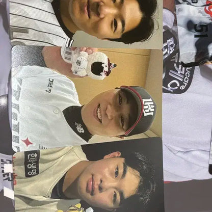 더그아웃매거진+ 포카양도 (문현빈 일반,송승기 우규민 스페셜/일반