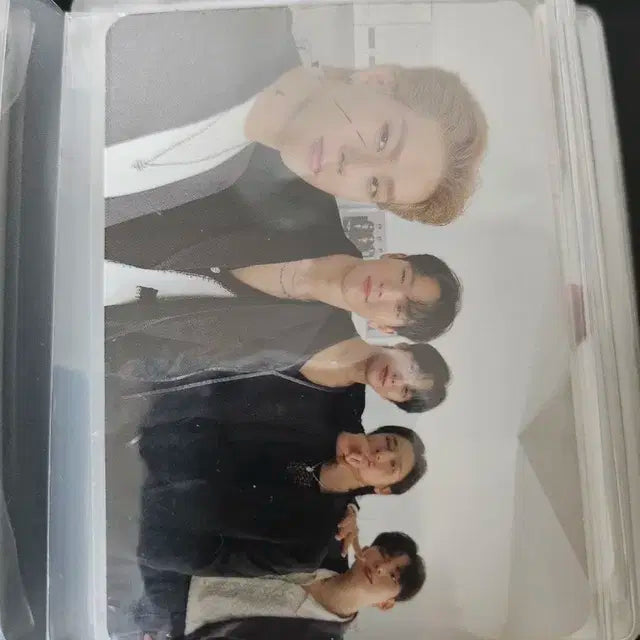 몬스타엑스 포카 판매합니다.