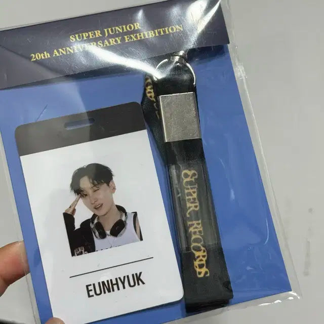 슈퍼주니어 상하이 팝업 id카드 은혁