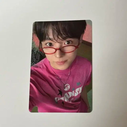 디아이콘 위시 b버전 유우시 안경 포카 판매합니다.