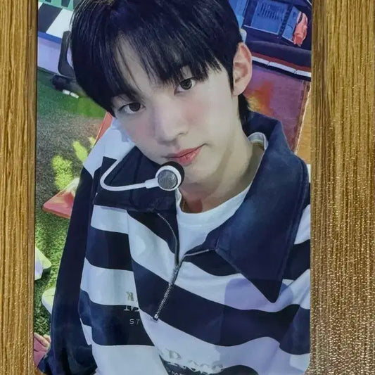 투어스 도훈 미공포 더현대 팝업 위드뮤 컴백쇼 럭드 특전 포카