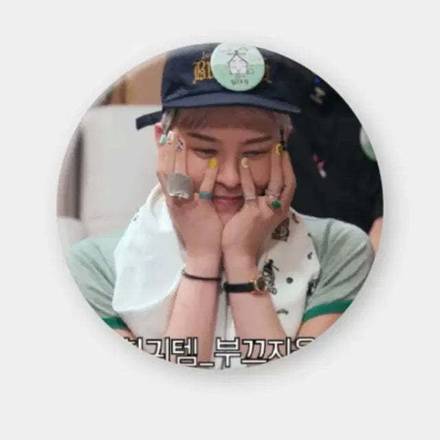 빅뱅 지드래곤 핀뱃지 판매