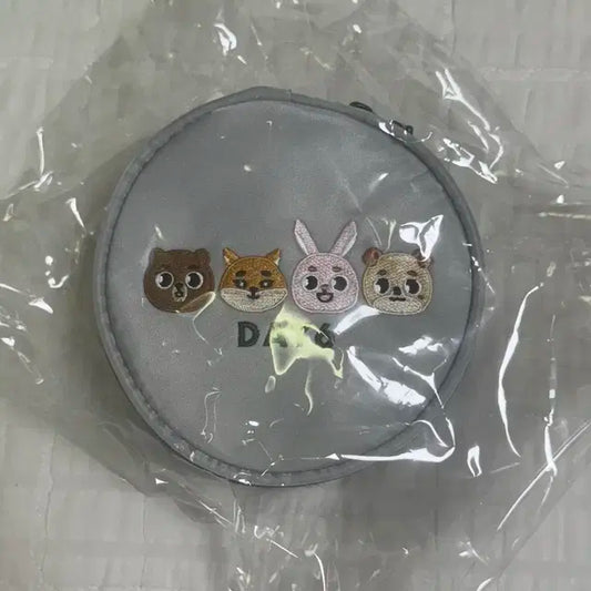 (미개봉) 데이식스 일본 MD 멀티 파우치 판매