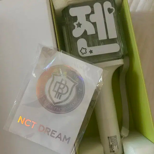 NCT DREAM 응원봉 풀박 + 스티커 뉴믐뭔봄