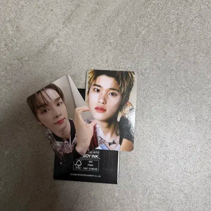 라이즈후드티 정성찬ver포카포함(이외의 포토카드 3개무료증정)